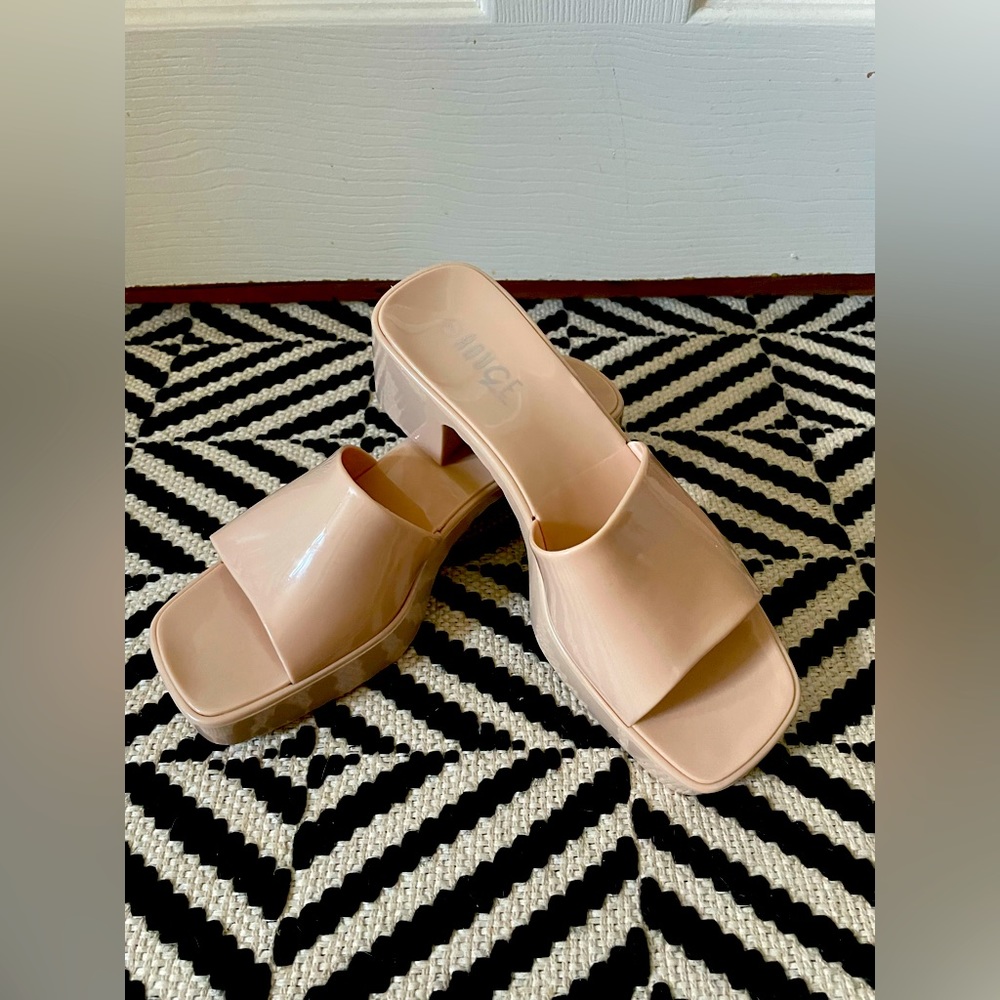 Chunky Jelly Sandals